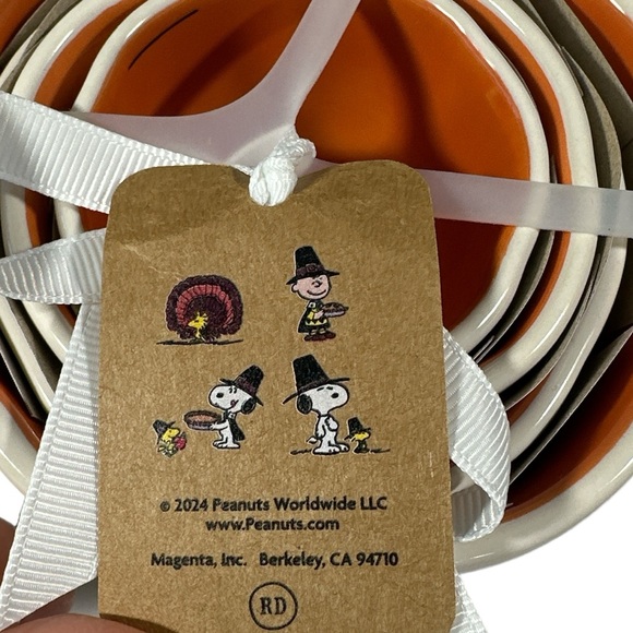 NEW Rae Dunn/Peanuts THANKSGIVING MEASURING CUPS Set/4 - Picture 4 of 6